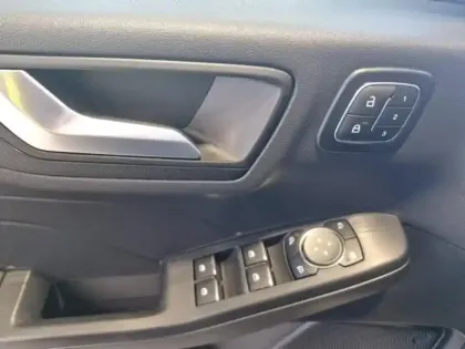 Photo 13 Ford Kuga  2.5 Duratec 180ch Hybrid FlexiFuel ST-Line X Powershift