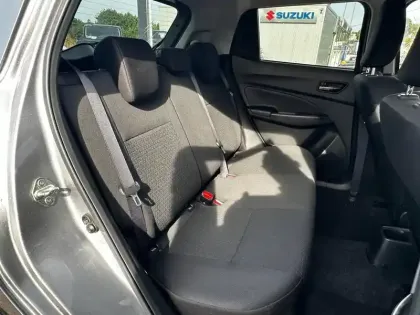 Photo 7 Suzuki Swift  1.2 Dualjet Hybrid 83ch Pack