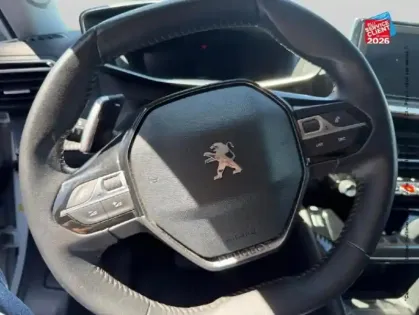 Photo 11 Peugeot 2008  1.5 BlueHDi 130ch S&S Allure Business EAT8