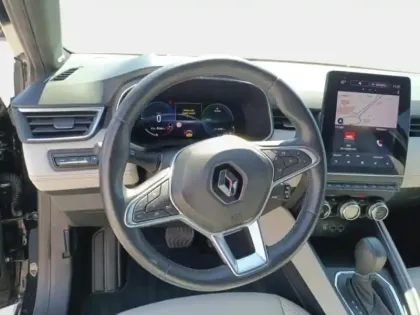 Photo 14 Renault Clio  1.6 E-Tech 140ch Initiale Paris -21
