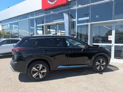 Photo 8 Nissan X-trail  e-4orce 213ch Tekna 7 places