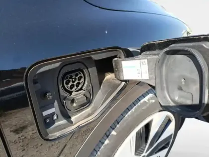 Photo 9 Renault Megane  E-Tech Electric EV60 130ch Evolution ER super charge -B