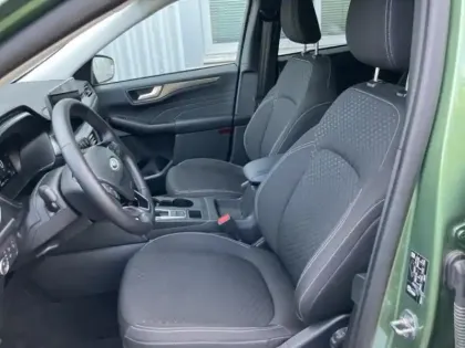Photo 9 Ford Kuga  2.5 Duratec 180ch Hybrid FlexiFuel Titanium Business Powershift