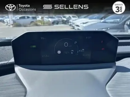 Photo 13 Toyota C-HR + 224ch 77kWh Design Grande Autonomie