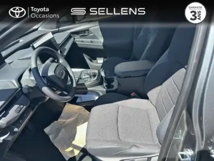 Photo 10 Toyota C-HR + 224ch 77kWh Design Grande Autonomie