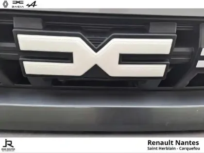 Photo 8 Dacia Duster  1.6 hybrid 140ch Extreme - Pack City + Pack Techno