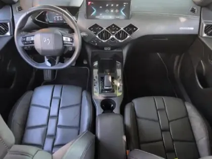 Photo 7 DS DS 3  Crossback E-Tense Louvre