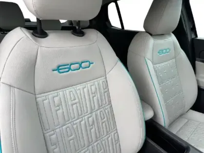 Photo 14 Fiat 600  1.2 Hybrid 100ch La Prima DCT6
