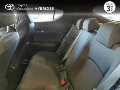 Photo 6 Toyota C-HR  122h Dynamic 2WD E-CVT RC18