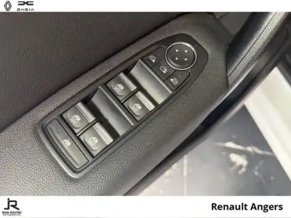 Photo 9 Renault Captur  1.6 E-Tech hybride 145ch Techno
