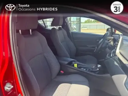 Photo 5 Toyota C-HR  1.8 Hybride 122ch Dynamic Ultimate E-CVT