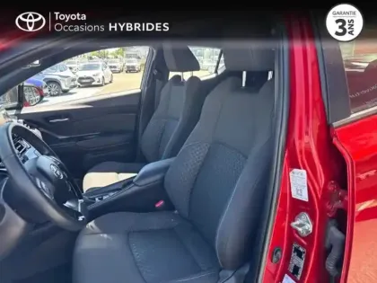 Photo 10 Toyota C-HR  1.8 Hybride 122ch Dynamic Ultimate E-CVT