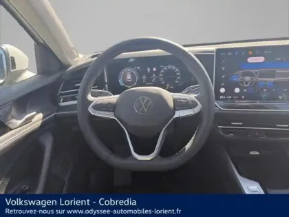 Photo 6 Volkswagen Passat  SW 2.0 TDI EVO 150ch Elegance DSG7