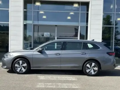 Photo 7 Volkswagen Passat  SW 1.5 eTSI 150ch Life Plus DSG7