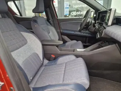 Photo 34 Renault 4 II techno 150 ch autonomie confort