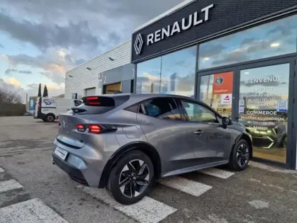 Photo 22 Renault Clio VI techno full hybrid E-Tech 160 ch