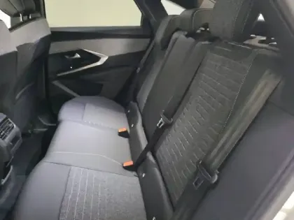 Photo 33 Peugeot 3008  Electrique 210 ch 73 kWh