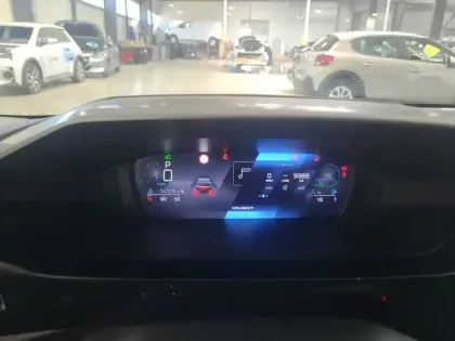 Photo 11 Peugeot 308  Hybrid 145 e-DCS6
