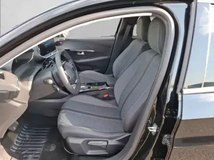Photo 10 Peugeot 208  Hybrid 110 ch e-DCS6