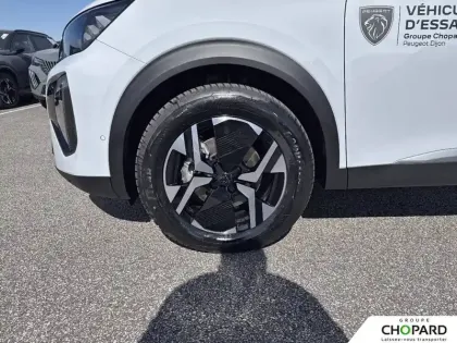 Photo 21 Peugeot 2008  Hybrid 145 e-DCS6