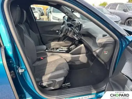 Photo 12 Peugeot 2008  Hybrid 145 e-DCS6