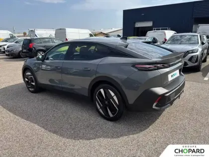 Photo 32 Peugeot 408  Hybrid 145 e-DCS6