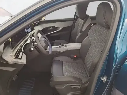 Photo 10 Peugeot 3008  Hybrid 145 e-DCS6