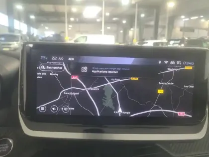 Photo 13 Peugeot 2008  Hybrid 145 e-DCS6