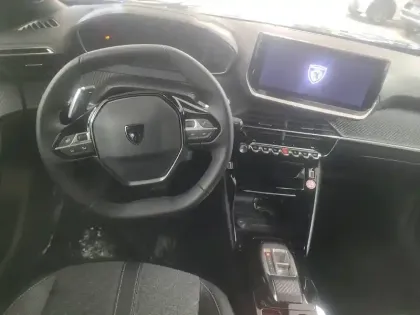 Photo 11 Peugeot 2008  Hybrid 145 e-DCS6