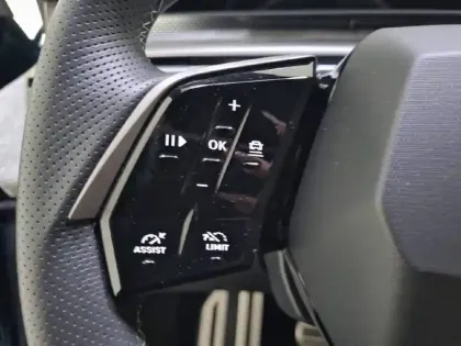 Photo 25 Peugeot 3008  Electrique 210 ch 73 kWh