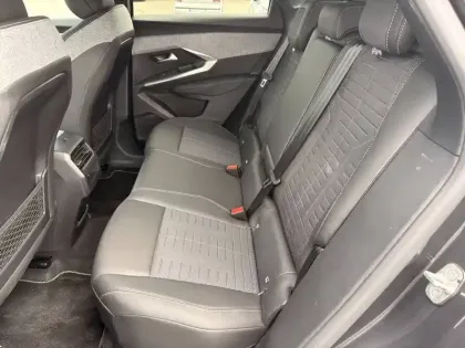 Photo 30 Peugeot 3008  Hybrid 145 e-DCS6