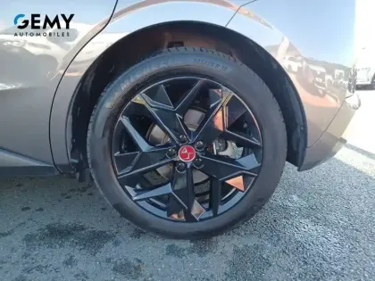 Photo 10 DS DS 4  Hybride E-Tense 225 EAT8