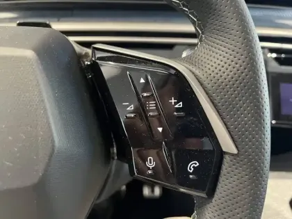 Photo 14 Peugeot 3008  Hybrid 145 e-DCS6