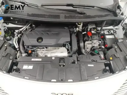 Photo 11 Peugeot 3008  Hybrid 225 e-EAT8