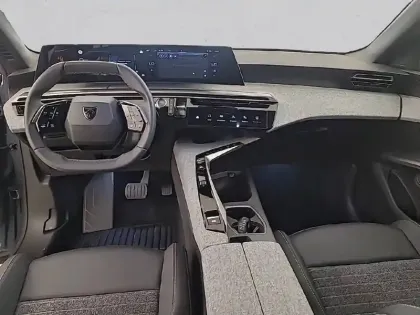 Photo 7 Peugeot 3008  Hybrid 145 e-DCS6