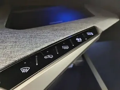 Photo 24 Peugeot 5008  Hybrid 145 ch e-DCS6