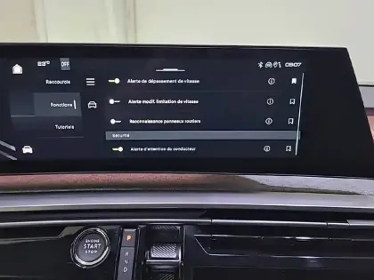Photo 22 Peugeot 3008  Electrique 210 ch 73 kWh