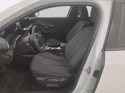 Photo 10 Peugeot 2008  Electrique 54 kWh 156 ch