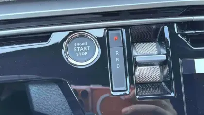 Photo 18 Peugeot 3008  Electrique 210 ch 73 kWh