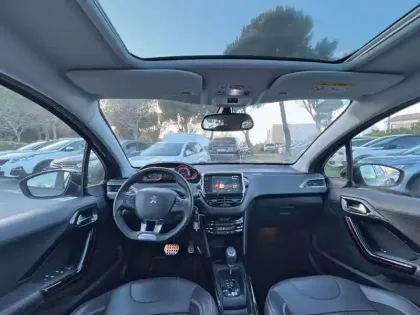 Photo 7 Peugeot 2008  PureTech 110ch S&S EAT6