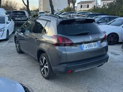 Photo 6 Peugeot 2008  PureTech 110ch S&S EAT6