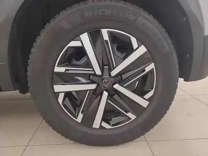 Photo 12 Peugeot 2008  PureTech 100 S&S BVM6