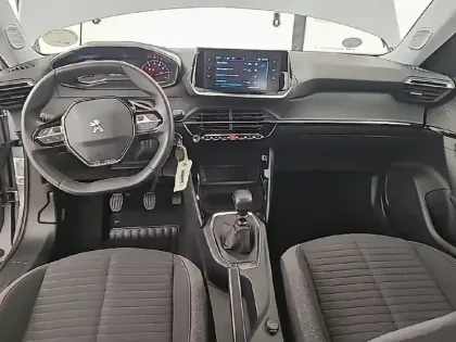 Photo 35 Peugeot 2008  PureTech 100 S&S BVM6