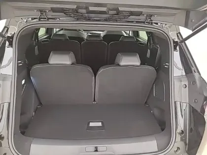 Photo 5 Peugeot 5008  Hybrid 145 ch e-DCS6