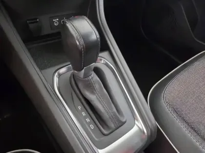 Photo 35 Renault Captur  TCe 140 EDC - 21