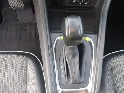 Photo 10 Renault Captur  TCe 140 EDC - 21