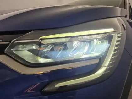 Photo 23 Renault Captur  TCe 140 EDC - 21