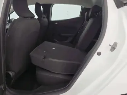 Photo 42 Renault Clio  E-Tech full hybrid 145