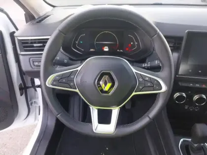 Photo 11 Renault Clio  E-Tech full hybrid 145