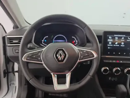 Photo 29 Renault Clio  E-Tech full hybrid 145